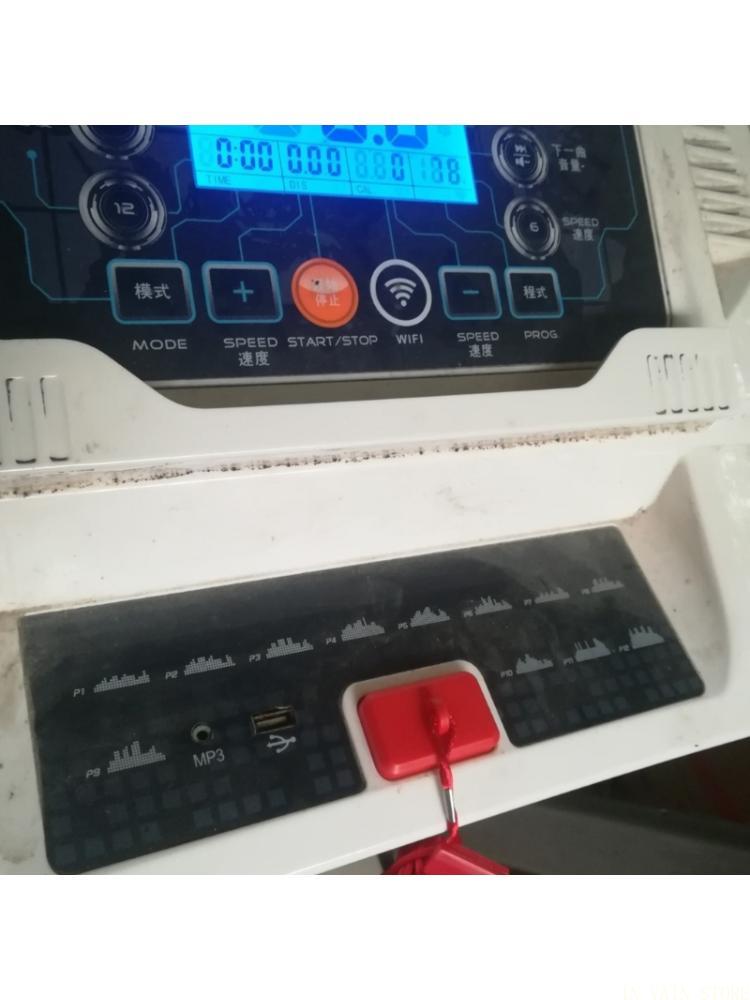 Беговая дорожка M5TC с аварийн – обзор и цена Home Gym Installation
